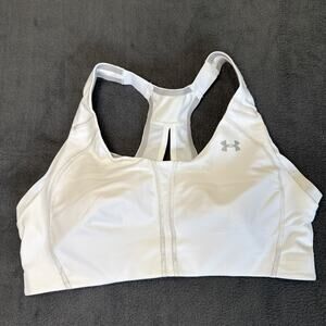Under Armour UA 1233076 Wire-free $58 Sports Bra Tennis Training Top White 36C